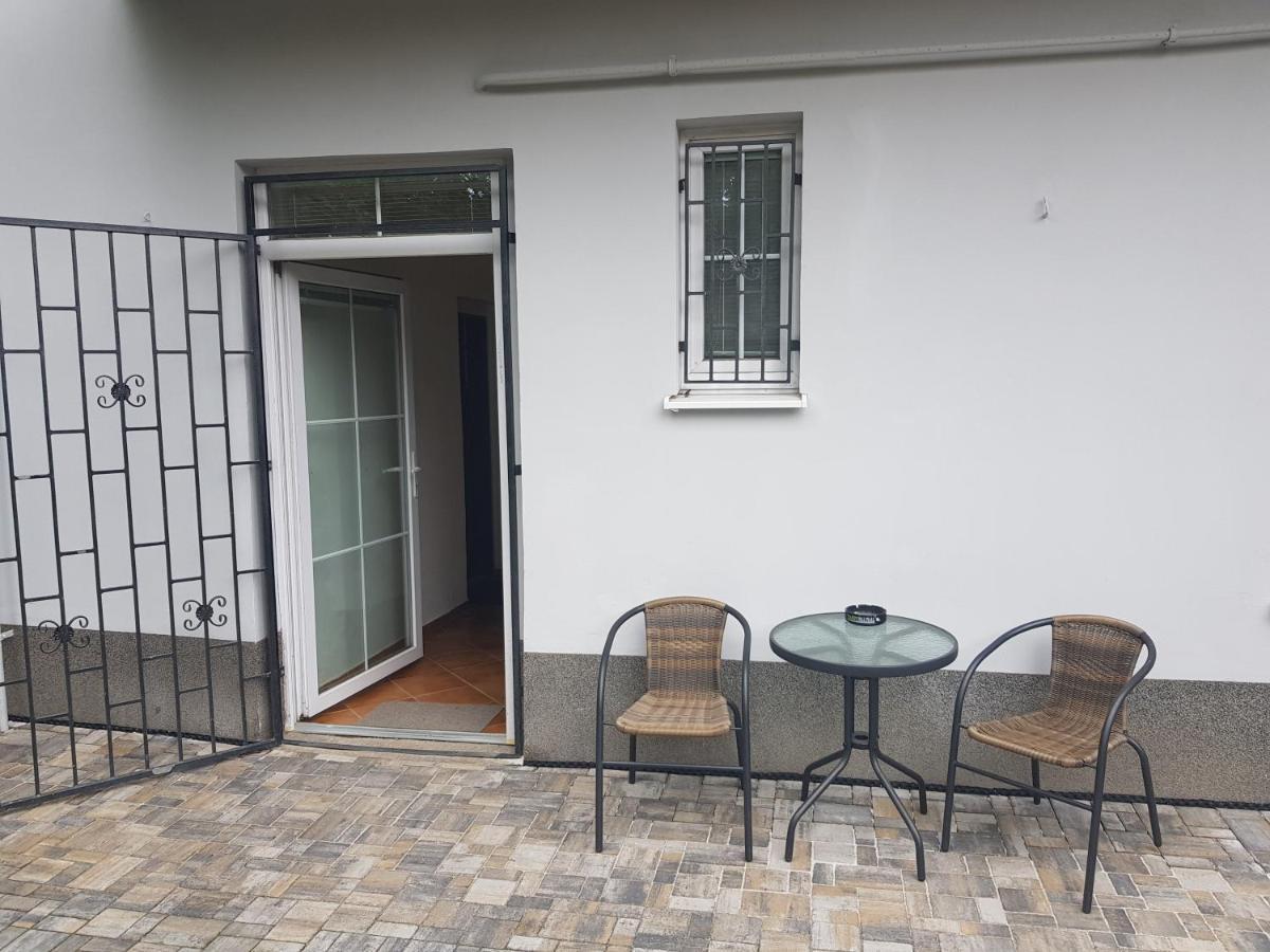 Apartment Cerny Tulipan - 1 Plzen
